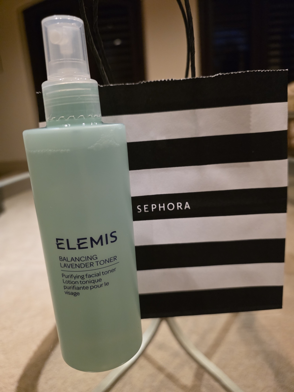 Elemis Balancing Lavender Toner - Light Seafoam Green - Picture 5 of 7